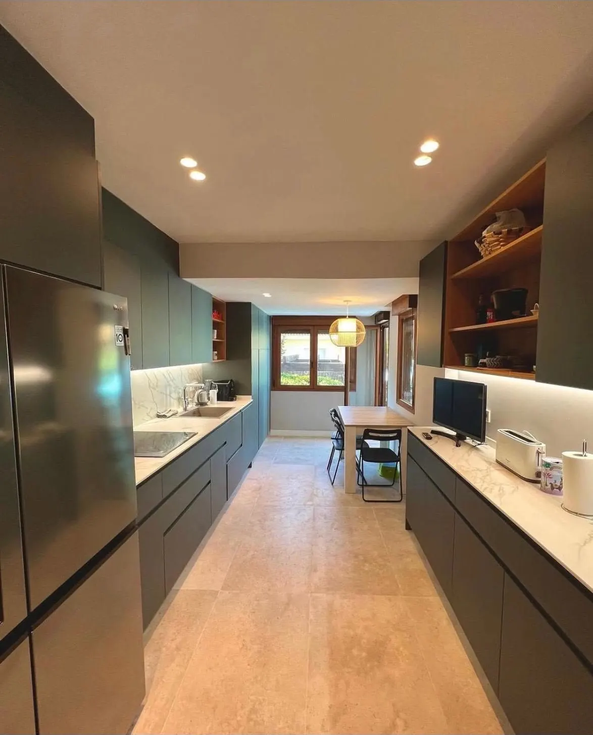 Cocina: Cocina en dos frentes con office